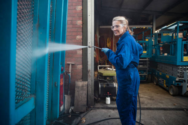 Best Sign and Awning Cleaning  in Redwood Falls, MN